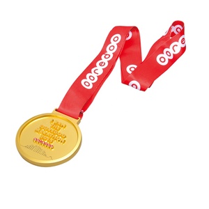 Commercio all'ingrosso su misura di promozione oro glitter piazza medaglia - Product Image 2