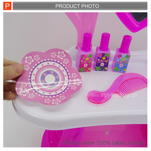 Ensemble de maquillage EPT, chaise à main, meubles miniatures, jeu de simulation, coiffeuse pour fille, maison de jeu en plastique - Product Image 4
