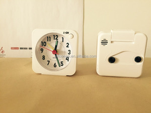 Sveglia da Scrivania e da Viaggio di Qualità con Suono BB Crescente e Luce Notturna - Product Image 2