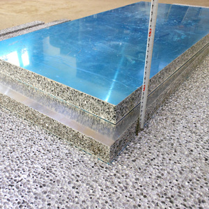 Salle <span class=keywords><strong>de</strong></span> panique fabriquée à partir <span class=keywords><strong>de</strong></span> sandwichs en <span class=keywords><strong>mousse</strong></span> d'aluminium insonorisée pour les wagons <span class=keywords><strong>de</strong></span> train ou <span class=keywords><strong>de</strong></span> bus - Product Image 2