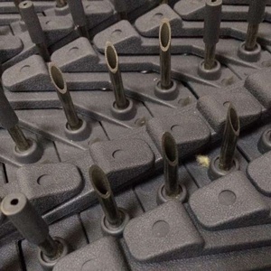 Bande de pointe de dispositif de dégonflage de pneu de bloc de route en plastique pliable de 5m pour le produit de chaussée ciblé de tueur de pneu de sécurité - Product Image 6