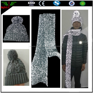 Fábrica que vende directamente reflectante luminoso moda de Invierno bufanda de algodón de bebé bola de lana bufanda chal - Product Image 5