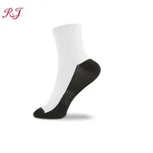 RJ-I-0865 white with black bottom socks black sole white socks black socks white bottoms