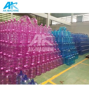 <span class=keywords><strong>Prix</strong></span> d'usine Remplissage de bouteilles d'eau PET 5 gallons faisant la machine de soufflage - Product Image 6