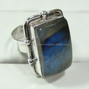แหวนแฟชั่นหินลาบราดอไรต์สีฟ้าธรรมชาติทำด้วยมือแหวนเงินแท้แหวนแฟชั่น - Product Image 1
