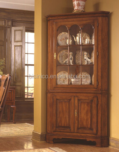 <span class=keywords><strong>Table</strong></span> à <span class=keywords><strong>manger</strong></span> fantaisie en bois massif avec chaises <span class=keywords><strong>pour</strong></span> 6 <span class=keywords><strong>personnes</strong></span>, ensemble de salle à <span class=keywords><strong>manger</strong></span> classique européen couleur cerise - Product Image 4