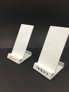 Présentoir de téléphone portable en acrylique transparent de conception OEM moderne comptoir personnalisé modèle en plastique élégant pour les supports de magasin de vente au détail - Product Image 4