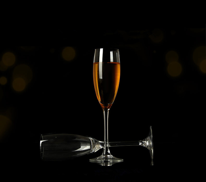 Hot sell Crystal Champagne wine glass Wedding Champagne Flutes, Elegant Toasting Glasses