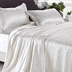 4 pezzi di lusso Set di biancheria da <span class=keywords><strong>letto</strong></span> in Jacquard di seta 100% morbida e calda 100% di seta trapuntata <span class=keywords><strong>per</strong></span> singoli letti matrimoniali Queen King - Product Image 2