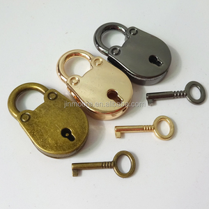 バレンタイン用スケルトンキーロック付きPL07ヴィンテージ真鍮南京錠 - Product Image 3