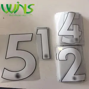 Números de jérsei e letras nomes e número de fechadura lavável ferro em papel de transferência