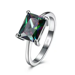 女士戒指设计的方形锆石镀金戒指