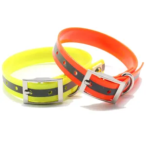 Vente en gros de décoration de rivets en nylon enduit de Tpu échantillon gratuit collier de chien de chasse réfléchissant personnalisé fabrication de laisse