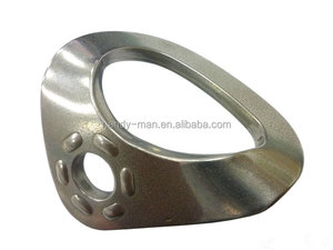 Soporte Triangular Asimétrico de Acero Galvanizado 715H-ZP de 25 kN para Escalada en Roca - Product Image 3
