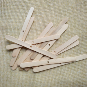 Bastoncino <span class=keywords><strong>per</strong></span> ghiaccioli in legno naturale con foro di 3mm in mezzo bastoncino artigianale - Product Image 3