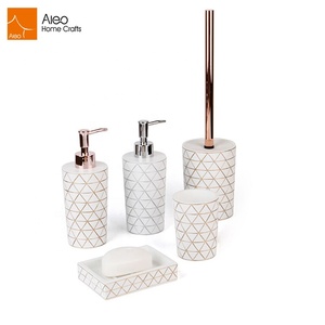 최고의 디자인 칫솔 홀더/샴푸 병 목욕 룸 세트 - Product Image 1