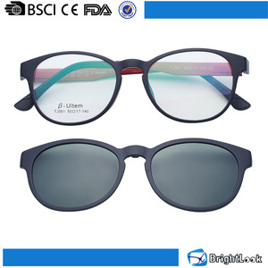 Novedad italia diseño ce <span class=keywords><strong>lentes</strong></span> del marco óptico con <span class=keywords><strong>clip</strong></span> en gafas de sol - Product Image 3