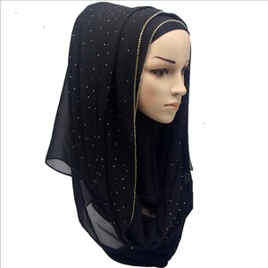Sciarpa da donna lunga primavera ed estate all'ingrosso moda Malaysia Indonesia perla in Chiffon monocromatico <span class=keywords><strong>scialle</strong></span> con diamanti - Product Image 2