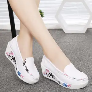 Cy10445a-zapatos planos de Hospital para enfermera, zapatillas de conducir para mujer, venta al por mayor, china, 2017