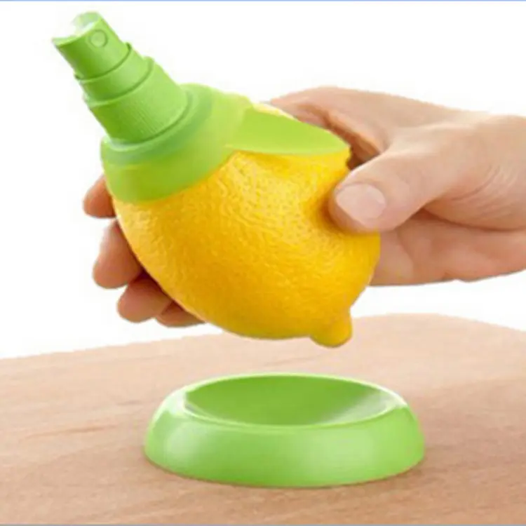 Kitchen Gadgets Lemon Sprayer Fruit Juice Citrus Spray Squeezers Creative Fresh Fruit Juice Tools
