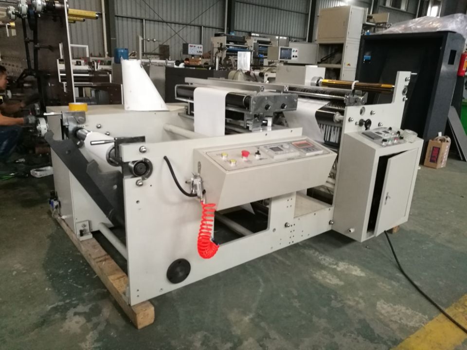 Автоматическая бумага соломинки бумага перемотки и резки аппарат для изготовления бумажных соломинок