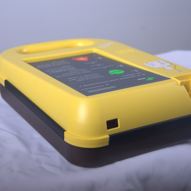 Дефибриллятор AED полуавтоматический