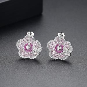 Aretes LUOTEEMI con Circonita Cúbica Rosa Pequeña en Forma <span class=keywords><strong>de</strong></span> Flor y <span class=keywords><strong>Mariposa</strong></span> para Mujer - Product Image 5