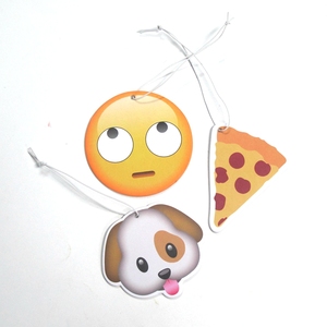 Fábrica china de papel personalizado emoji desafortunada ambientador de aire del coche - Product Image 1