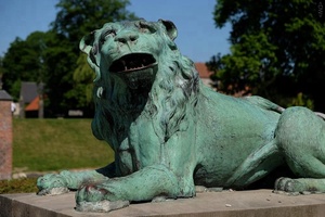Bronce de fundición <span class=keywords><strong>centro</strong></span> <span class=keywords><strong>comercial</strong></span> decoración decorativo <span class=keywords><strong>León</strong></span> statuefor jardín - Product Image 2