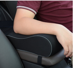 Comodo Cuscino in Schiuma per Bracciolo della Console Centrale dell'Auto con Rivestimento in Rete Nera - Product Image 6