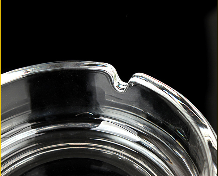 High Transparent Square Shaped Glass Ashtray With Pattern