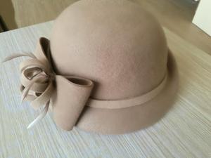 Cappelli in Feltro Chic alla Moda in 6 Colori, <span class=keywords><strong>Cappello</strong></span> <span class=keywords><strong>Cloche</strong></span> Invernale in Lana con Fiocco per Donne, <span class=keywords><strong>Cappello</strong></span> da Cerimonia con Decorazione Floreale - Product Image 3