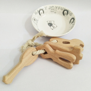 ไม้ teether ชุดเครื่องมือ 4 ชิ้น baby teether จี้ธรรมชาติไม้ Teething ของเล่น