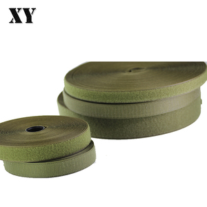Bande <span class=keywords><strong>auto</strong></span>-adhésive noire de 25 mm, résistante à la chaleur, en polyester/nylon, à crochets et boucles, pour vêtements et accessoires - Product Image 1