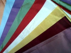 100% <span class=keywords><strong>polyester</strong></span> 190T/210t vải <span class=keywords><strong>taffeta</strong></span> cho các ứng dụng lót - Product Image 3