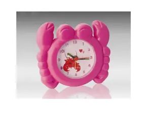 Horloge à quartz en plastique avec alarme vibrante en forme de crabe animal