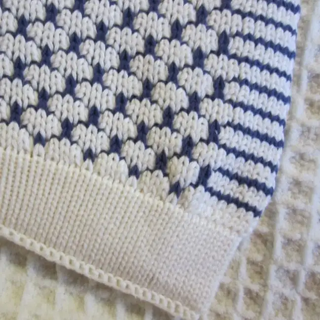 zero defect for every piece of bulk 100% acrylic fabric waffle knit rib edge black white color throw blanket