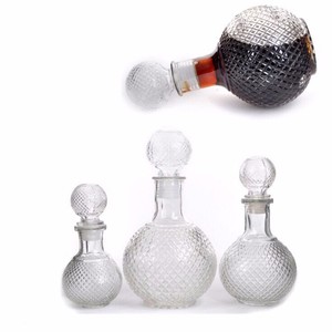 Vente chaude Fabricant Chinois 250ml 500ml 1000ml Home <span class=keywords><strong>bar</strong></span> Rond <span class=keywords><strong>Alcool</strong></span> Whisky Decanter - Product Image 3