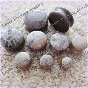 [SE-S703] naturel corail pierre fou personnalisé oreille jauges bouchons <span class=keywords><strong>corps</strong></span> Piercing gros bijoux Double évasé convexe côtés mode - Product Image 1