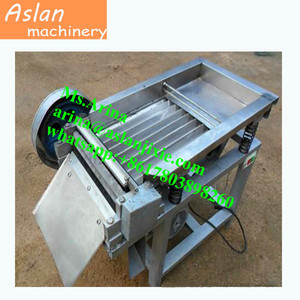 Machine à peler les végétaux/ Machine à séparer les coques de fèves larges/ Machine à décortiquer les Dolichos Sinensis - Product Image 3