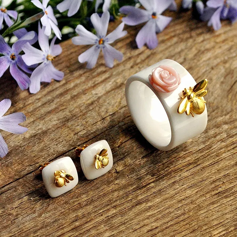 Cute Bee Kiss from a Rose ring Stud Earring china wholesale 925 silver Ceramic jewelry set For Women