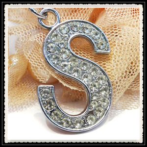 El precio que <span class=keywords><strong>te</strong></span> hacen mover, el llavero'<span class=keywords><strong>s</strong></span>', las letras 26 llavero - Product Image 1