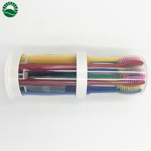 ORALIENT FAMILY 12 brosses à dents à poils durs en boîte plastique ronde, emballage familial - Product Image 3