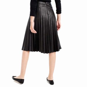 Women Midi Length Black Soft <strong>Pleated</strong> <strong>Leather</strong> <strong>Skirt</strong> - Product Image 3
