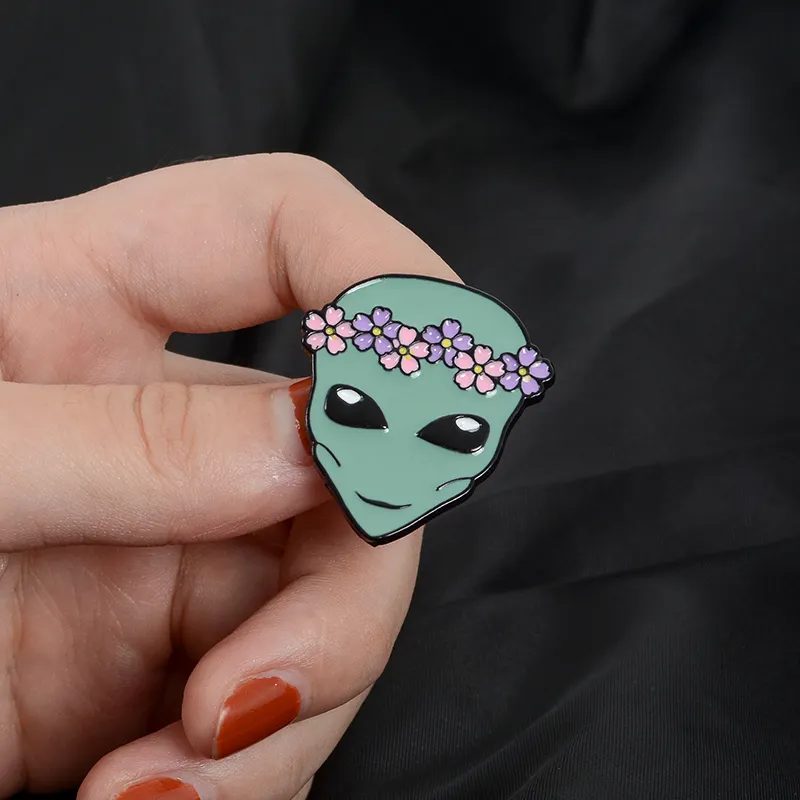 QIHE New Arrival Cute Funny Outer Space ET Flower Crown Alien Saucer Man Soft Enamel Brooches Pins For Friends