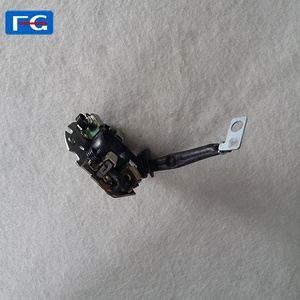 Precio de fábrica, piezas de arranque de coche, soporte de cepillo de carbón de <span class=keywords><strong>motor</strong></span> de CC 36170-22805 3617022805, soporte de cepillo de carbón para piezas de arranque - Product Image 1