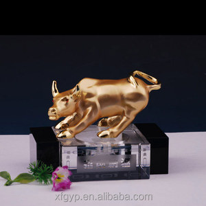 Hoge Kwaliteit Metalen Trofee Gouden <span class=keywords><strong>Bull</strong></span>/Koe/Ox Standbeeld Sculpturen Trofee Sport - Product Image 5