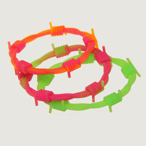 Boce mais barato baller bandas de mão de borracha com logotipo pulseira - Product Image 3