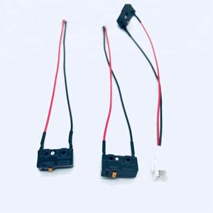 車両およびリモコン玩具は、JST XH <span class=keywords><strong>2</strong></span>.5-<span class=keywords><strong>2</strong></span>ピンバッテリーコネクタプラグ（メスおよびオス）とワイヤーケーブルを使用します。 - Product Image 1