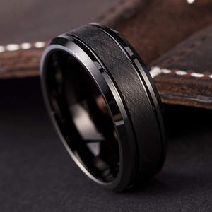 Bijoux en tungstène Fabricant 8mm Brossé Finition Noir Anneau De Tungstène pour Hommes et Femmes - Product Image 3